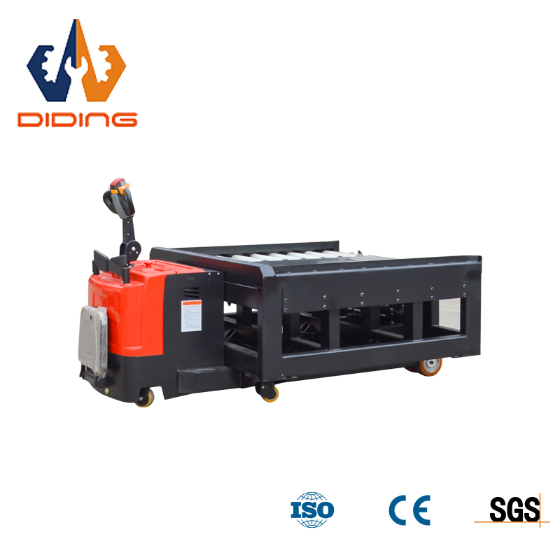 Elektriese paletvragmotor met 'n lift platform 