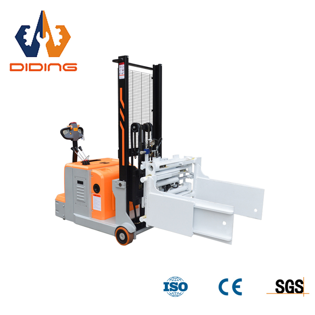 Walkie Type Counterbalance Stacker dengan lampiran penjepit palet datar