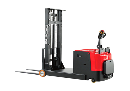 Ano ang mga kasanayan sa pagpapatakbo ng isang counterbalanced stacker?